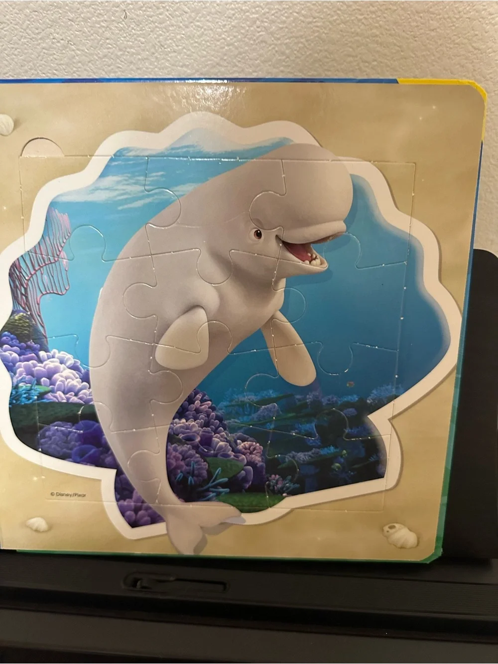 Disney Finding Dory Puzzle Book - Blue & Green Ocean Art Puzzle 100 pieces